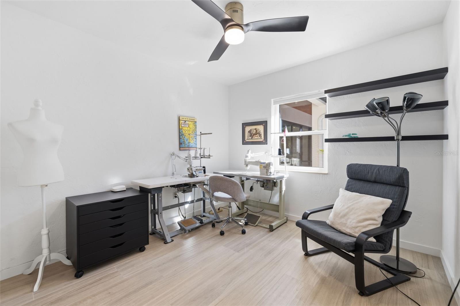 Image 72 of 99 For 639 43rd Avenue N