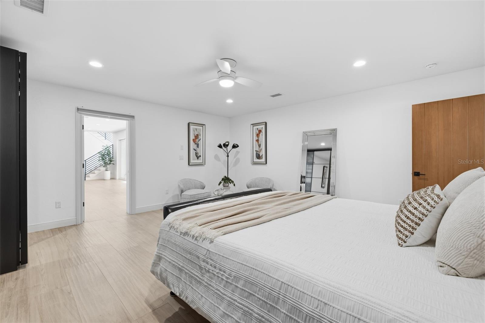 Image 76 of 99 For 639 43rd Avenue N