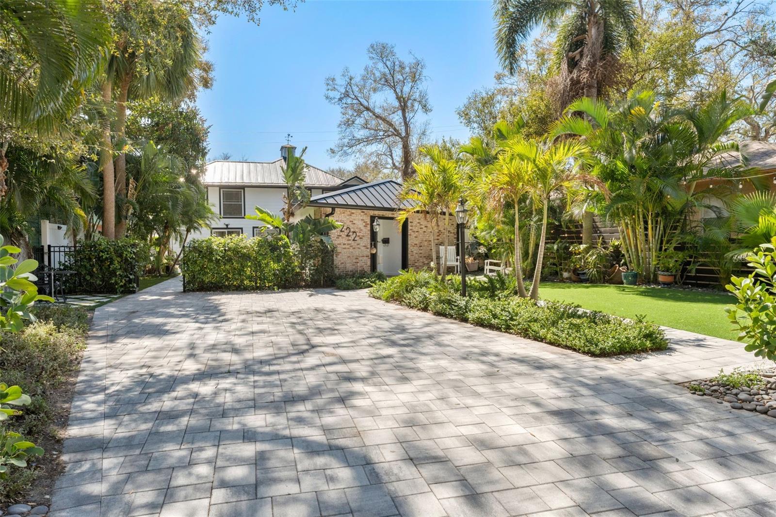 Details for 222 11th Avenue N, ST PETERSBURG, FL 33701