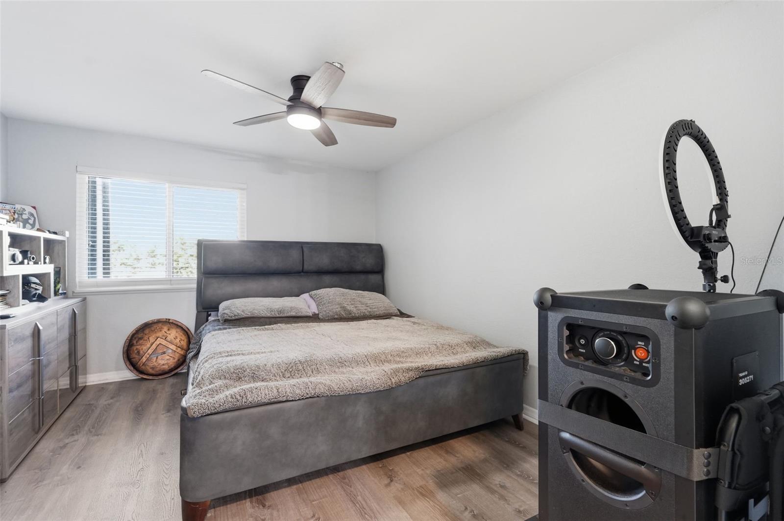 Image 15 of 23 For 10265 Gandy Boulevard N 1415