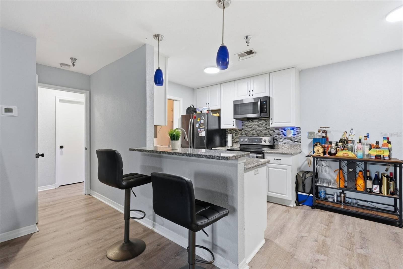 Image 7 of 23 For 10265 Gandy Boulevard N 1415