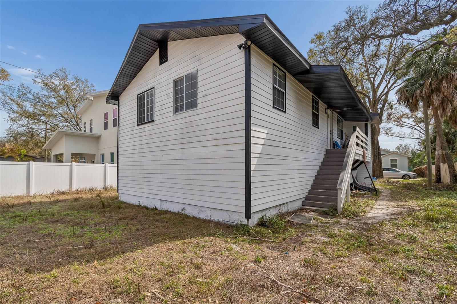 Image 10 of 26 For 2402 Cassell Street