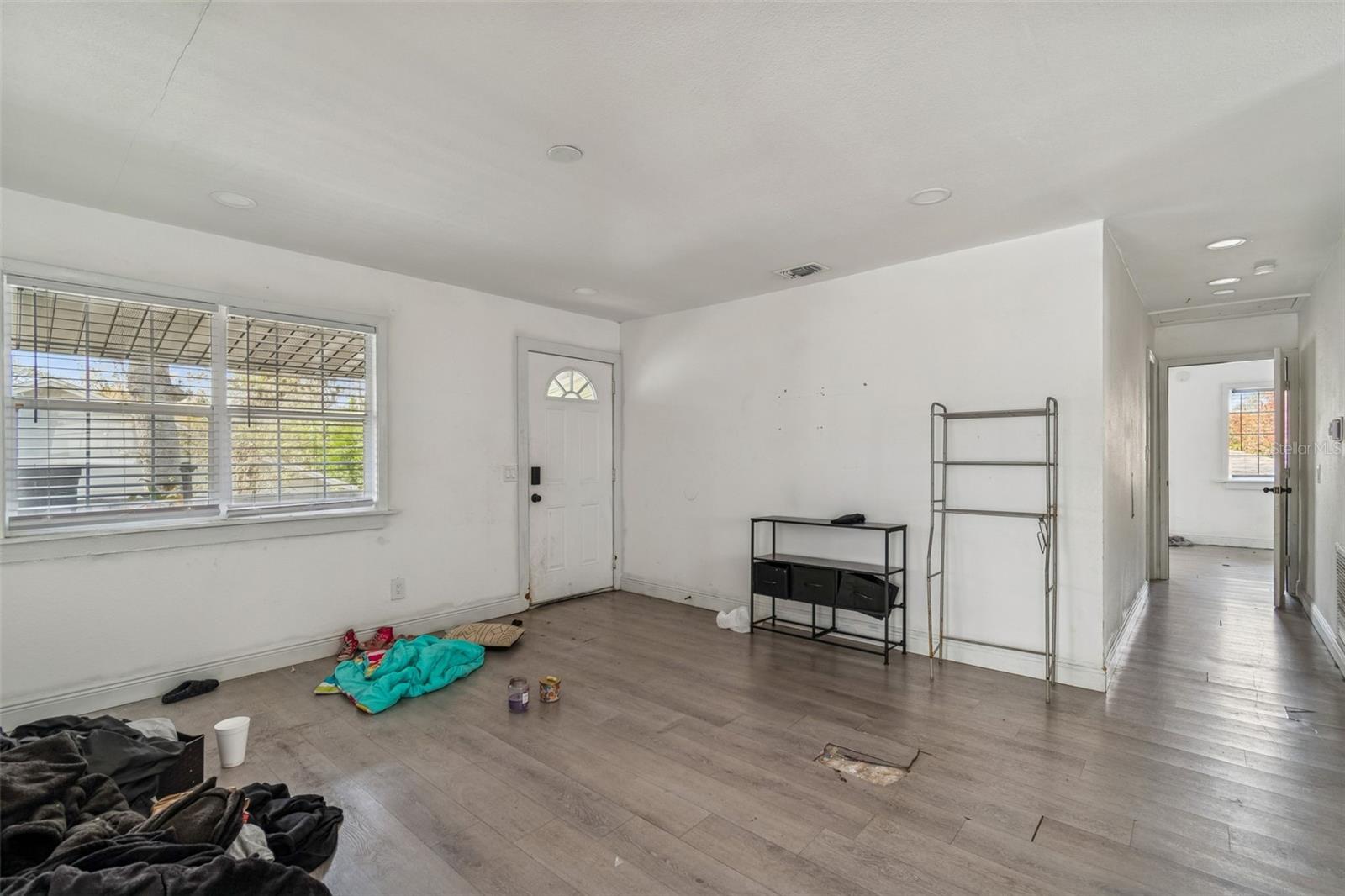 Image 19 of 26 For 2402 Cassell Street