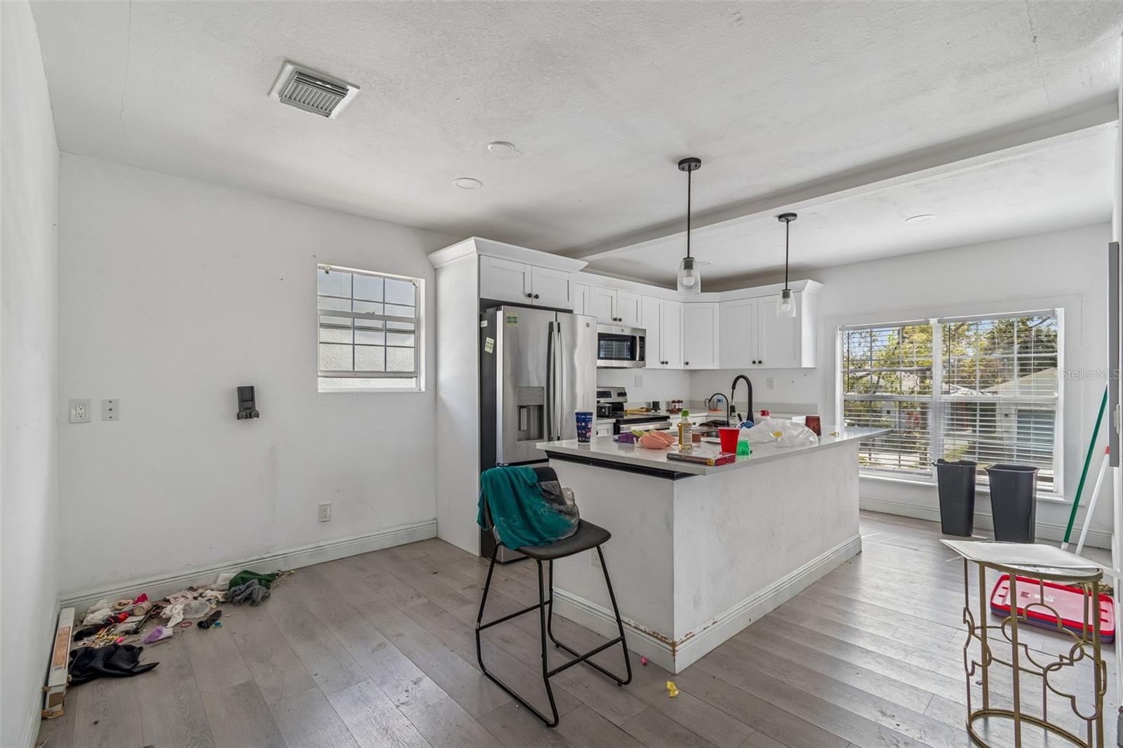 Image 21 of 26 For 2402 Cassell Street