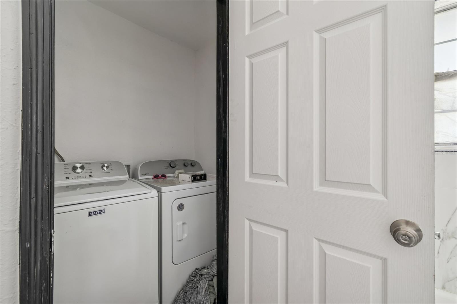 Image 3 of 26 For 2402 Cassell Street