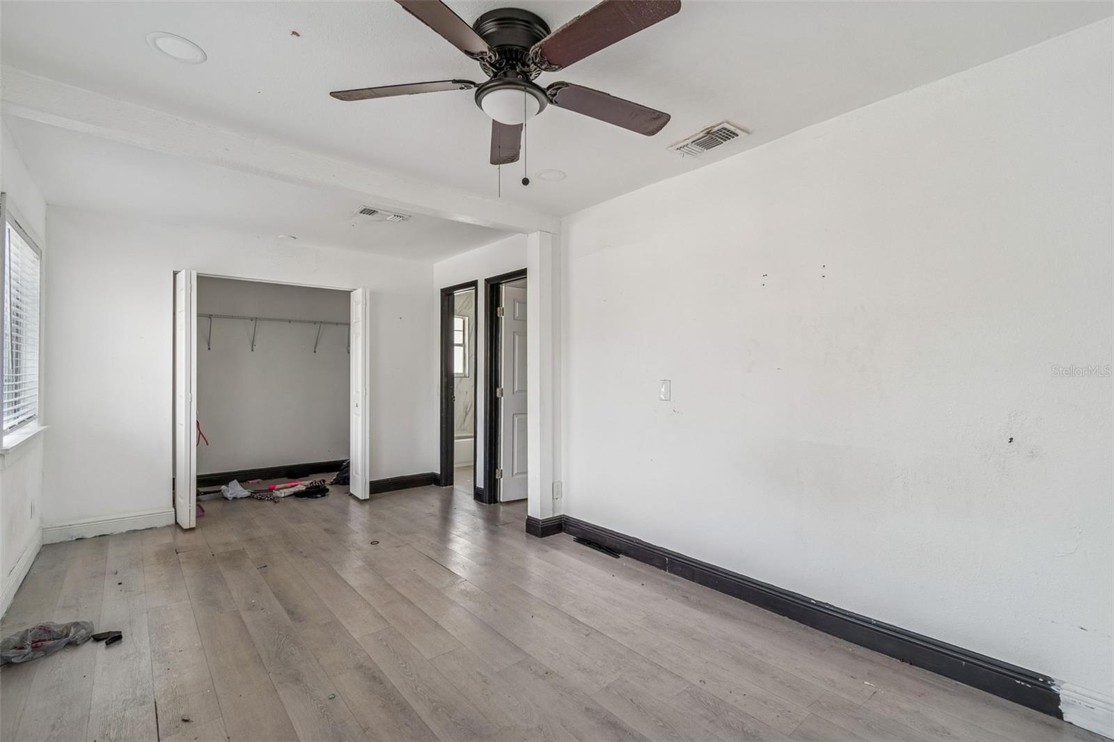 Image 7 of 26 For 2402 Cassell Street