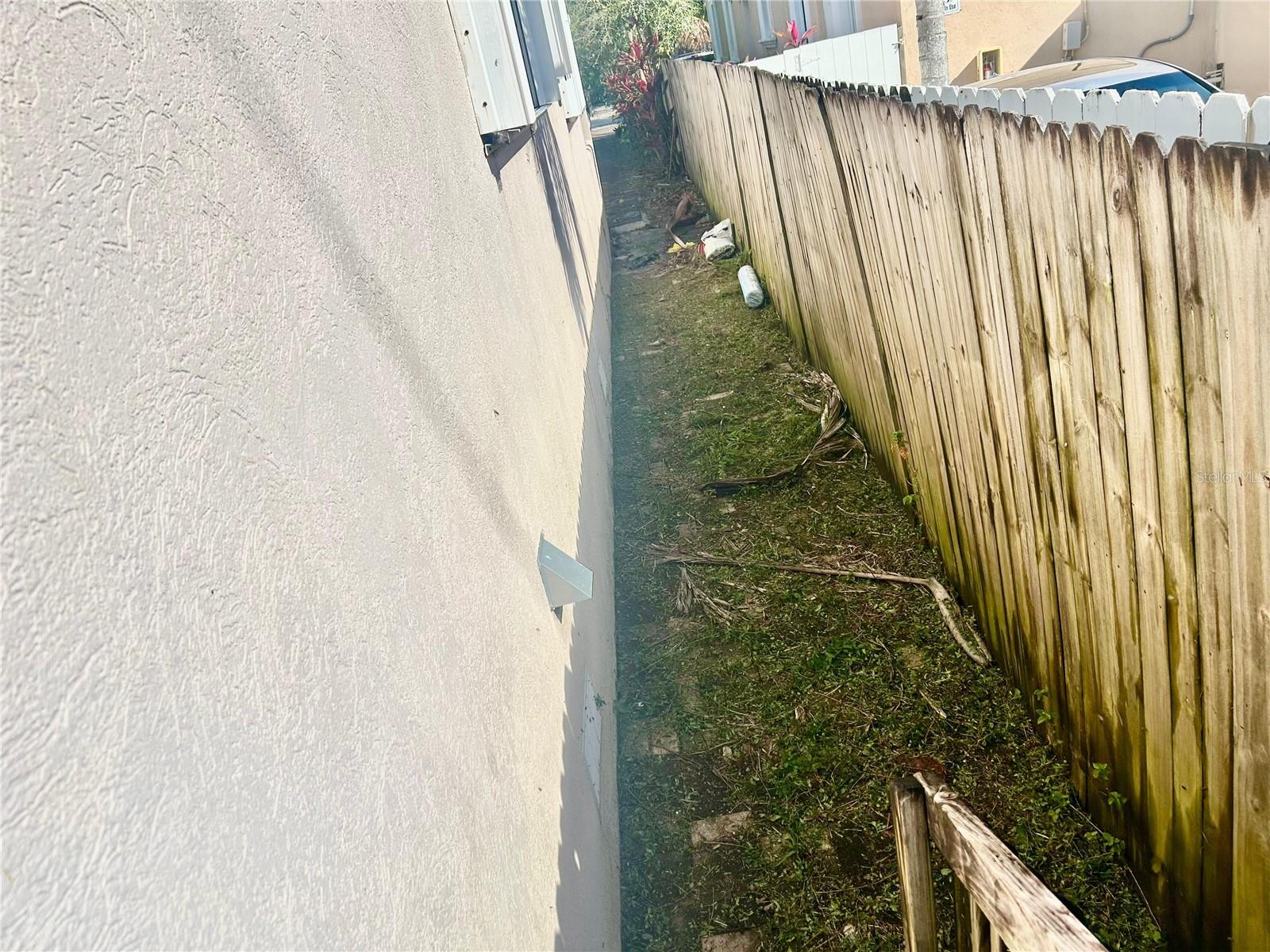 Image 17 of 18 For 1630 Van Buren Street