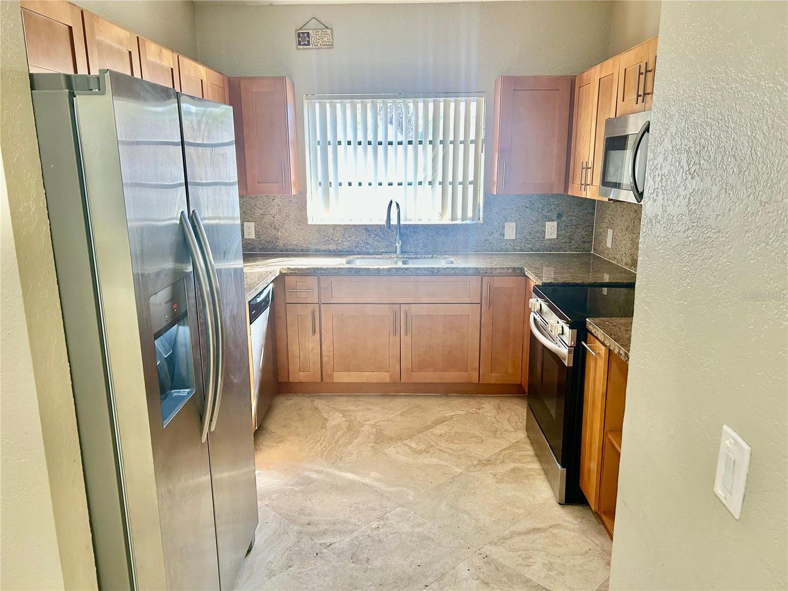 Image 3 of 18 For 1630 Van Buren Street