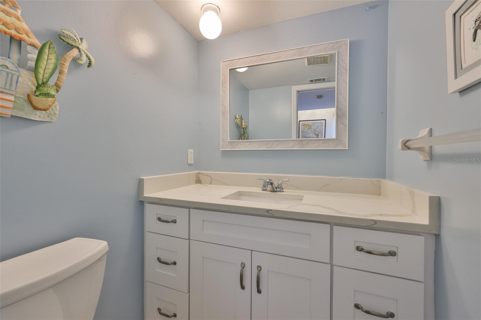 Image 15 of 33 For 1028 Apollo Beach Boulevard 8