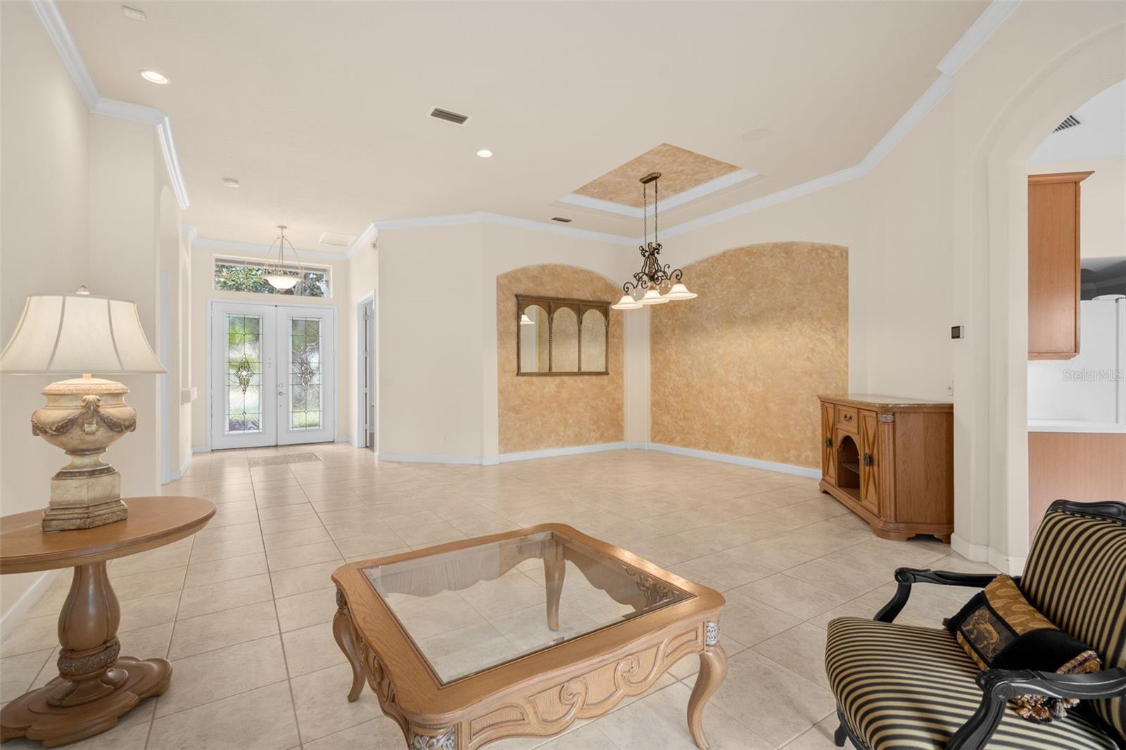 Listing photo id 10 for 1950 Elkhorn Court