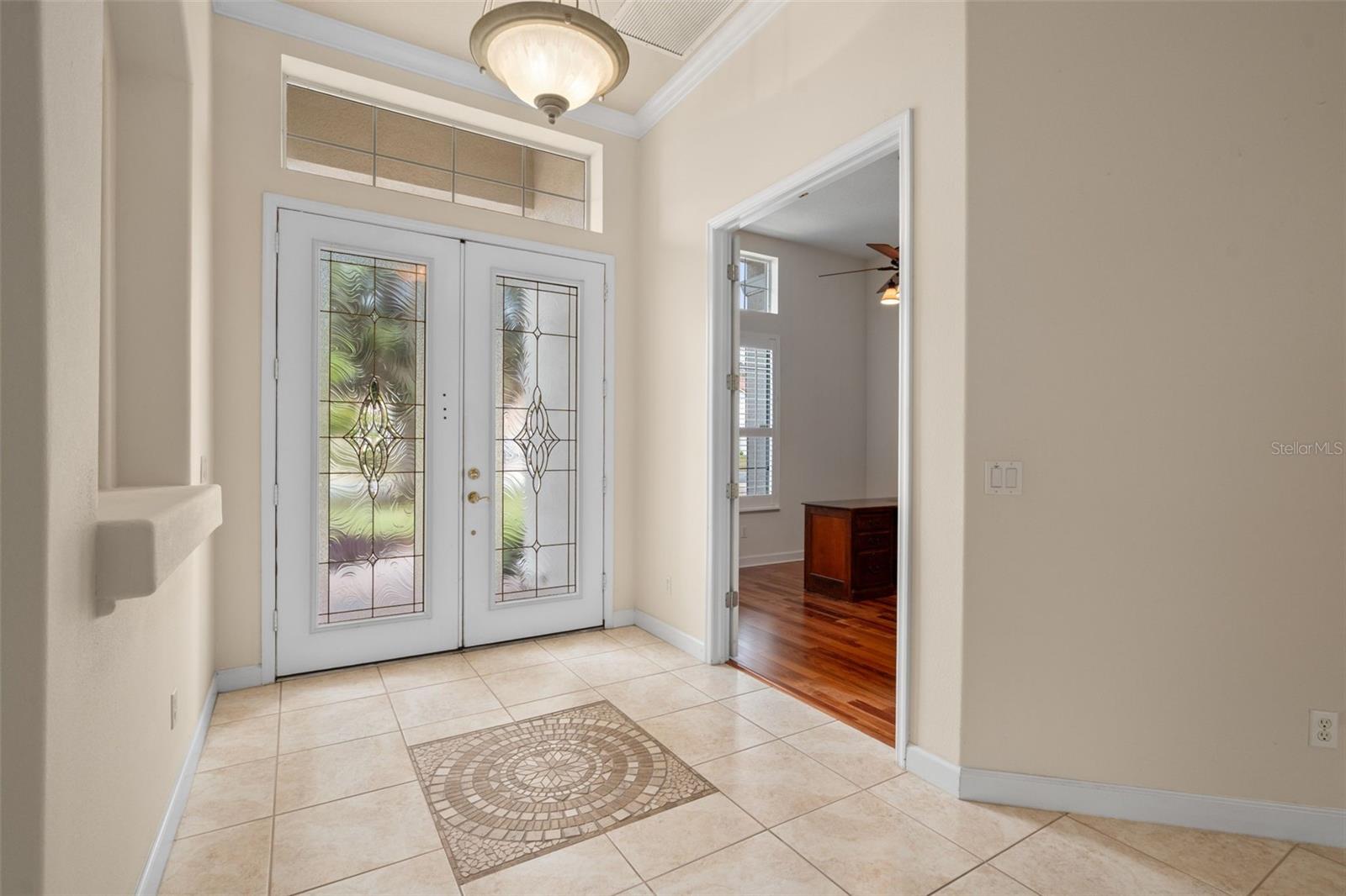 Listing photo id 13 for 1950 Elkhorn Court