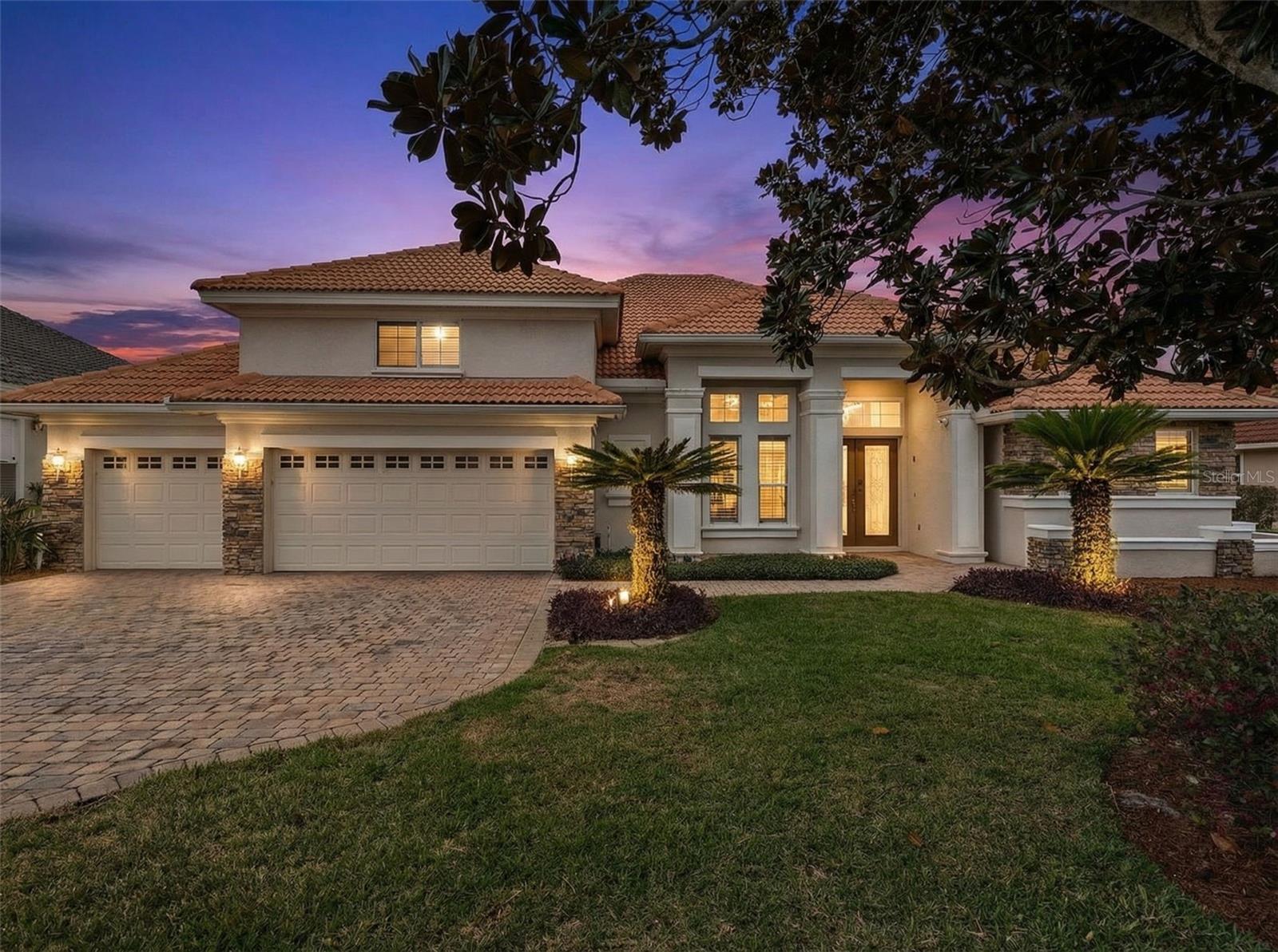 Listing photo id 0 for 1950 Elkhorn Court