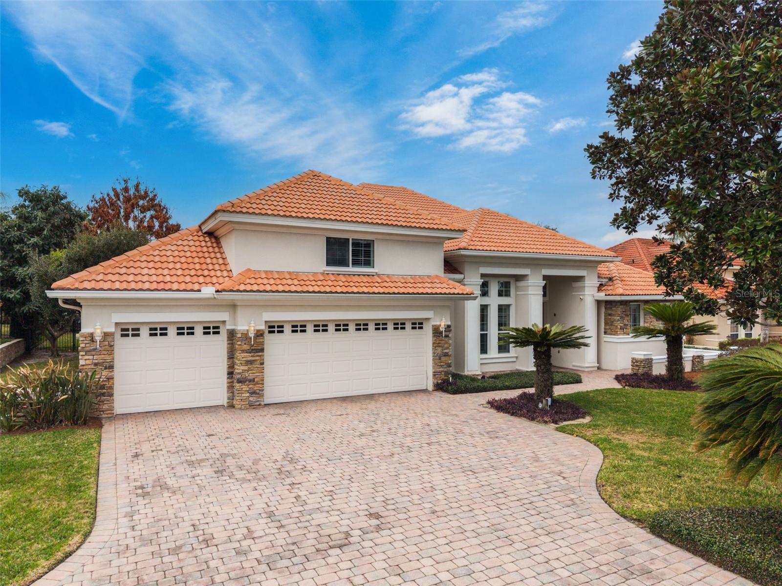 Listing photo id 1 for 1950 Elkhorn Court