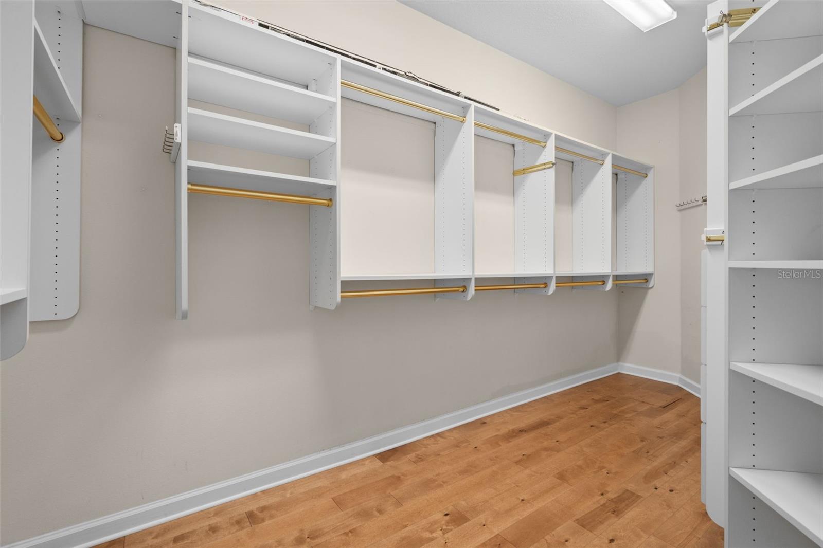 Listing photo id 30 for 1950 Elkhorn Court