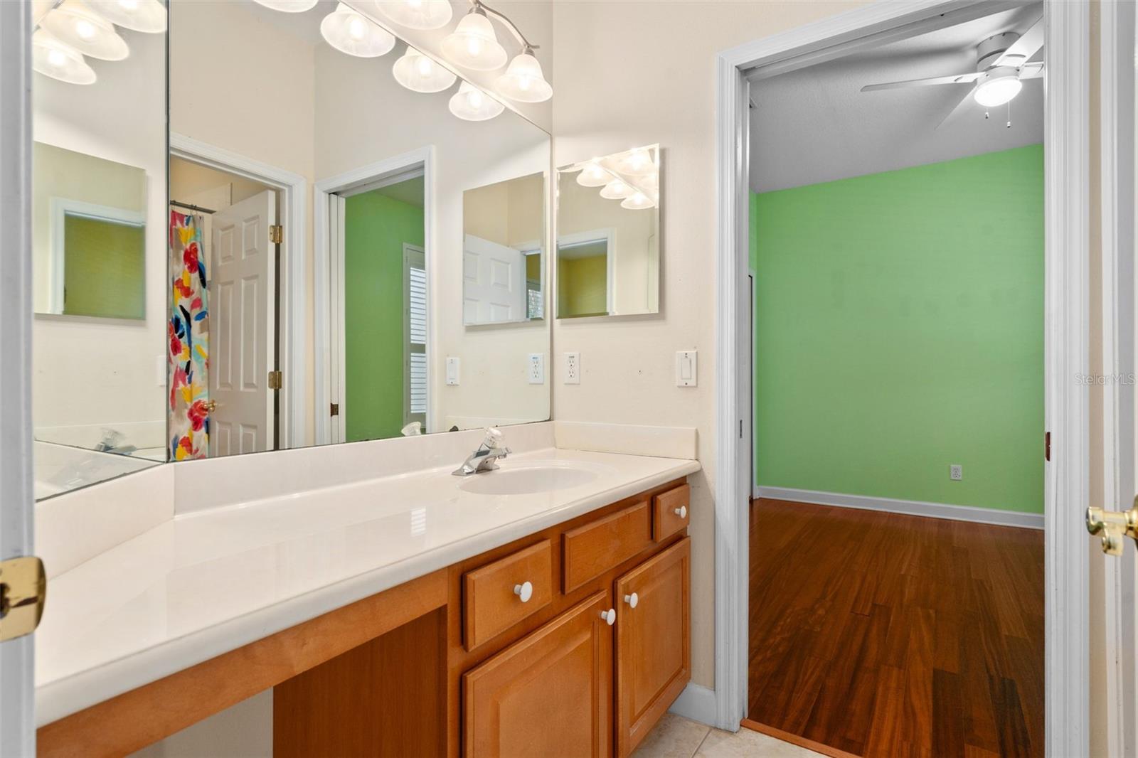 Listing photo id 33 for 1950 Elkhorn Court