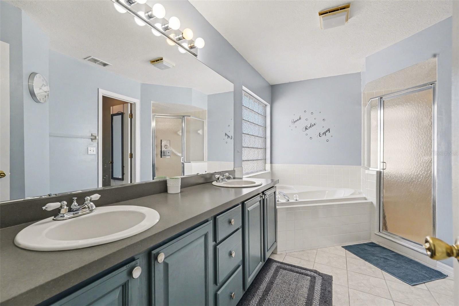 Image 18 of 40 For 11229 Corey Pavin Lane