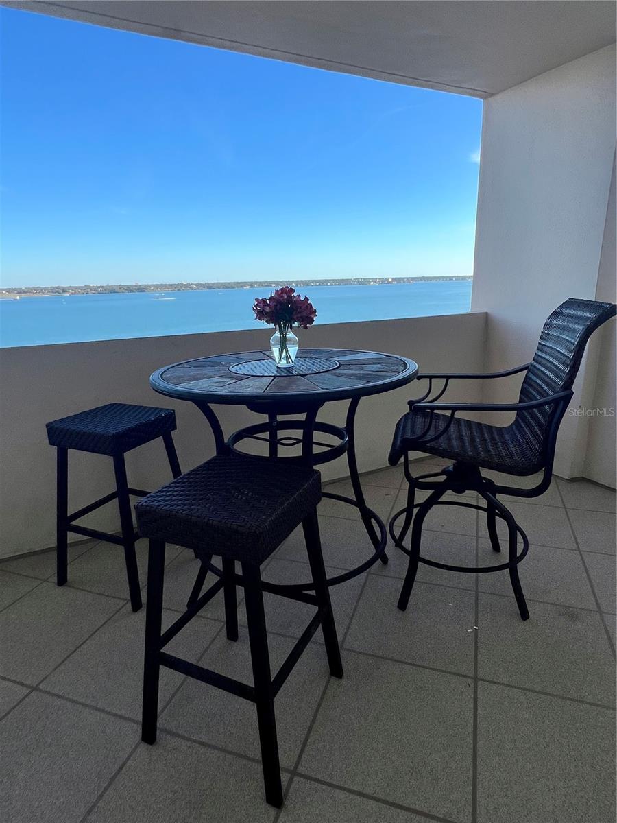 Image 19 of 25 For 1270 Gulf Boulevard 1403