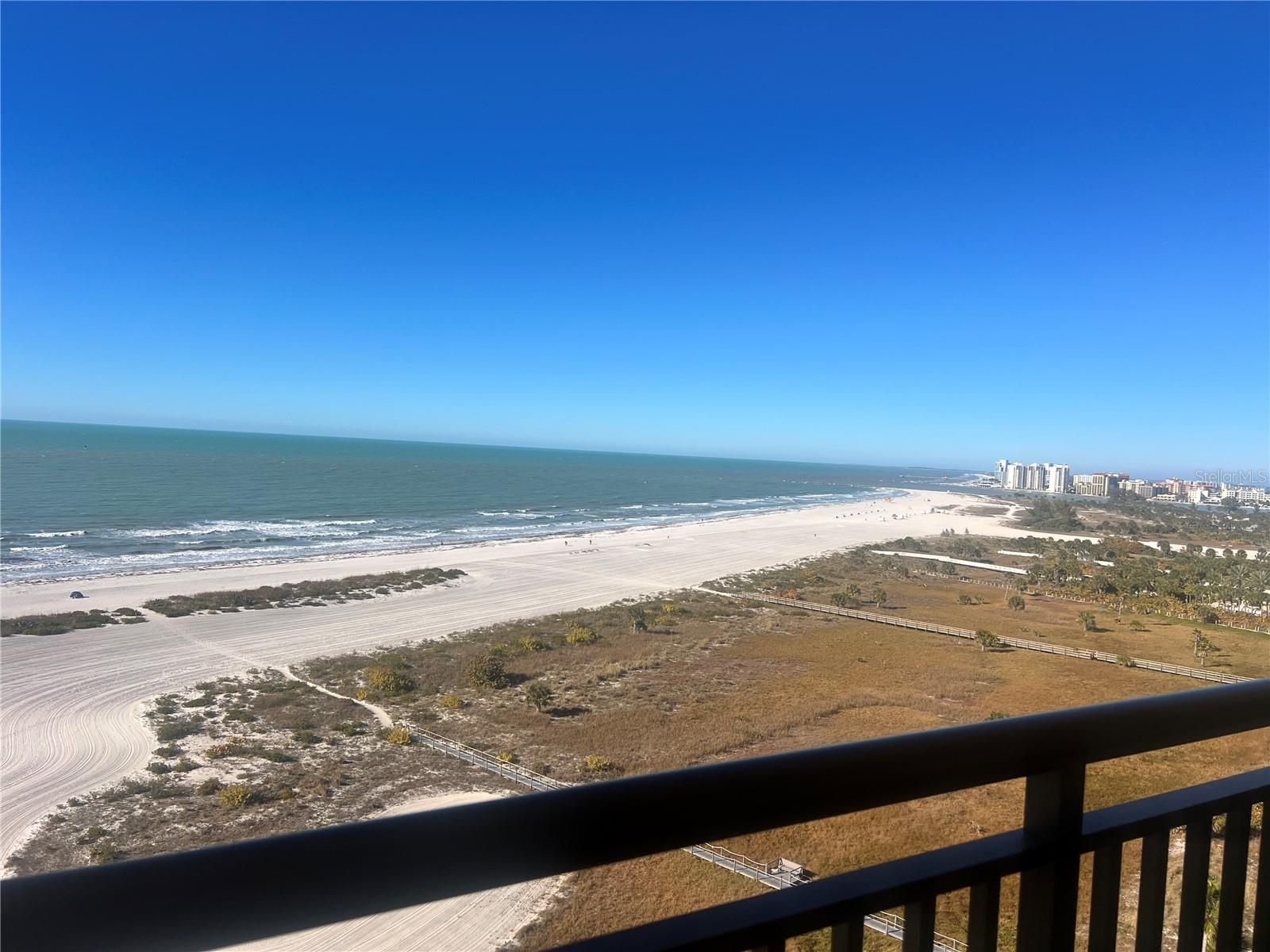 Image 2 of 25 For 1270 Gulf Boulevard 1403