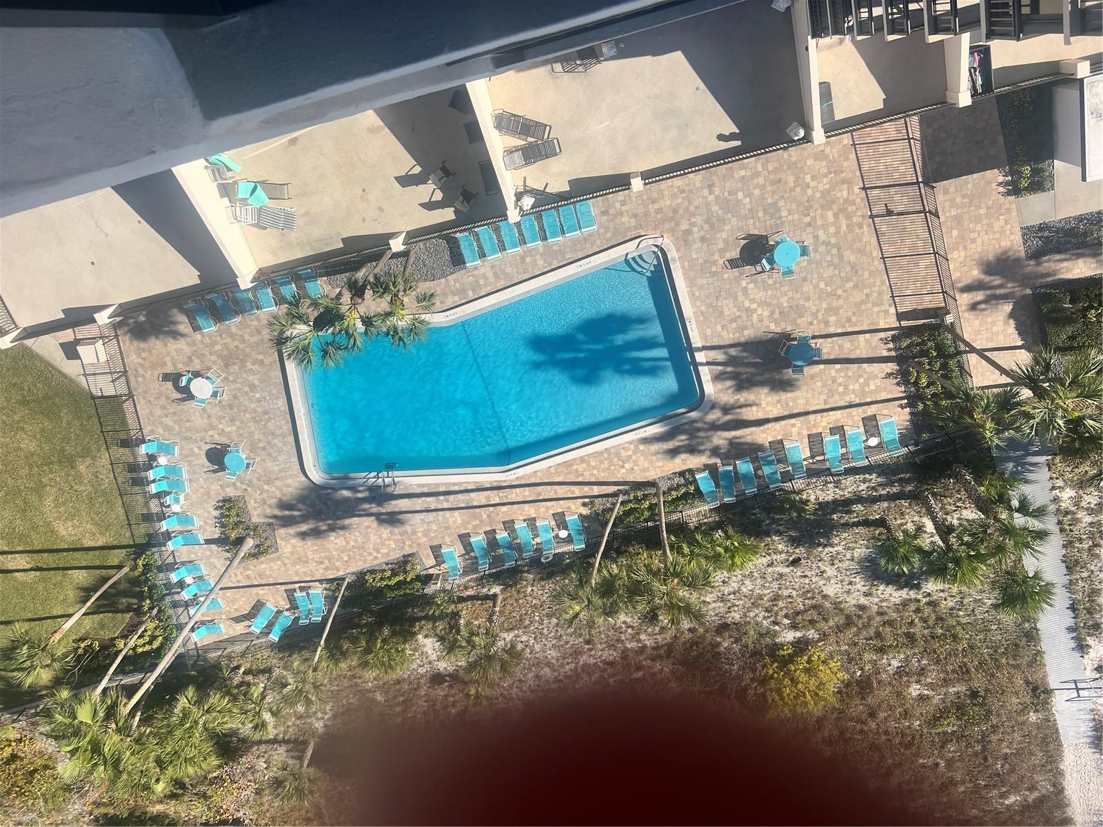 Image 21 of 25 For 1270 Gulf Boulevard 1403