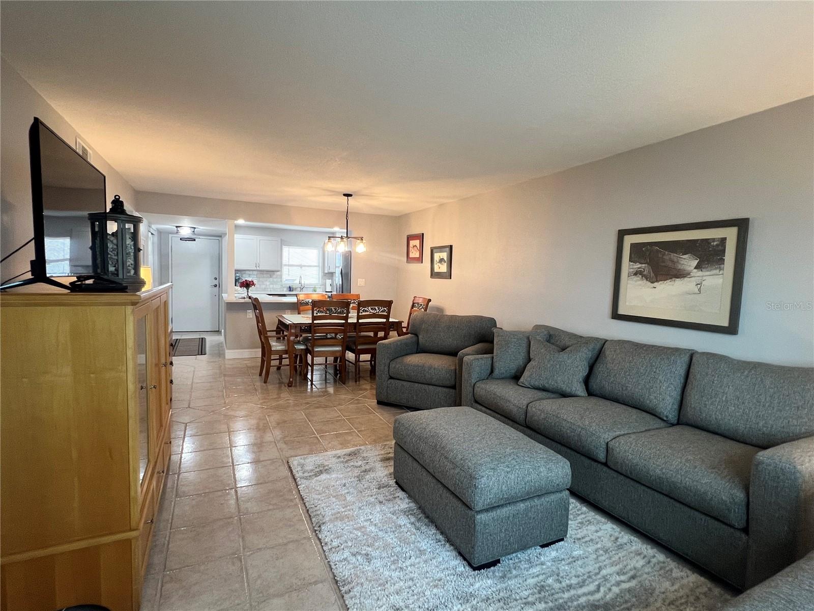 Image 3 of 25 For 1270 Gulf Boulevard 1403