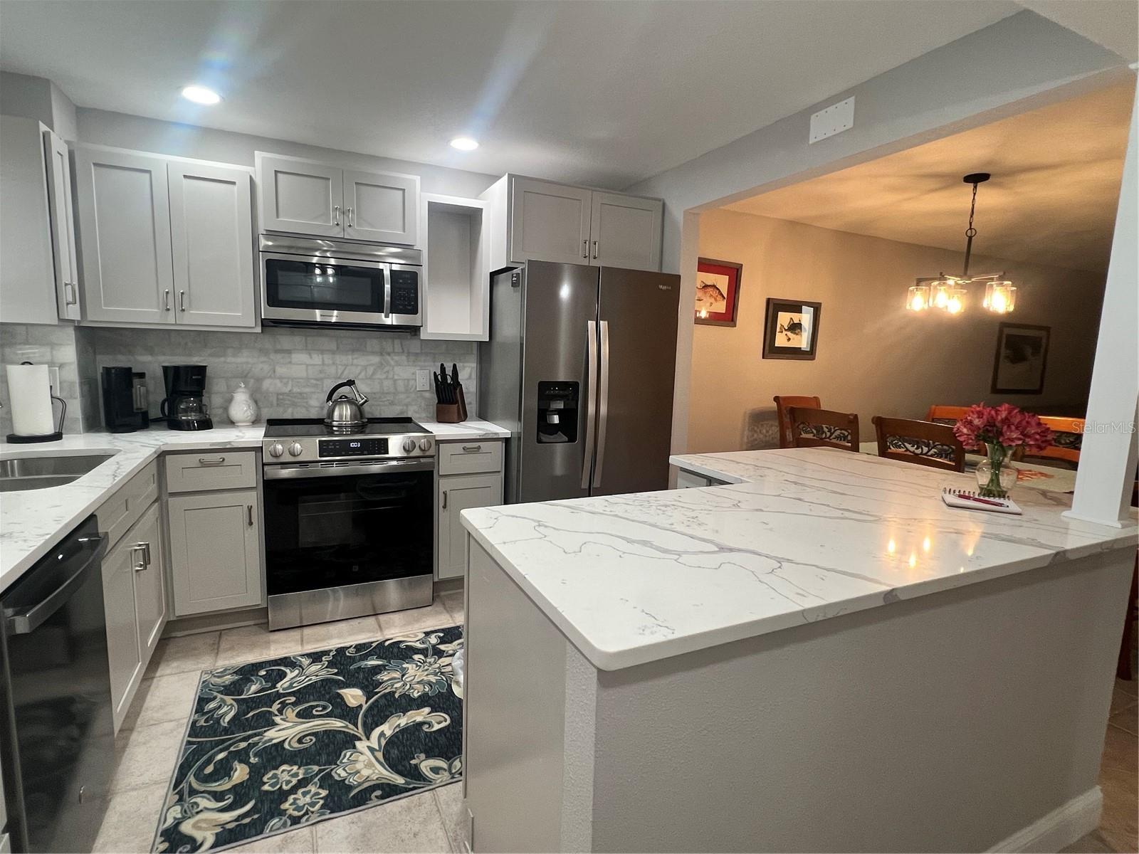 Image 7 of 25 For 1270 Gulf Boulevard 1403