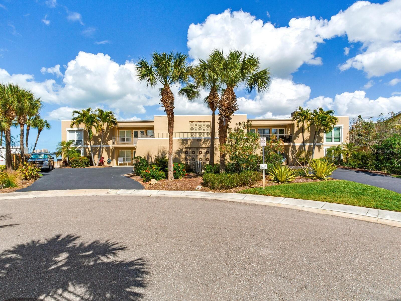 Image 2 of 60 For 210 Dolphin Point B