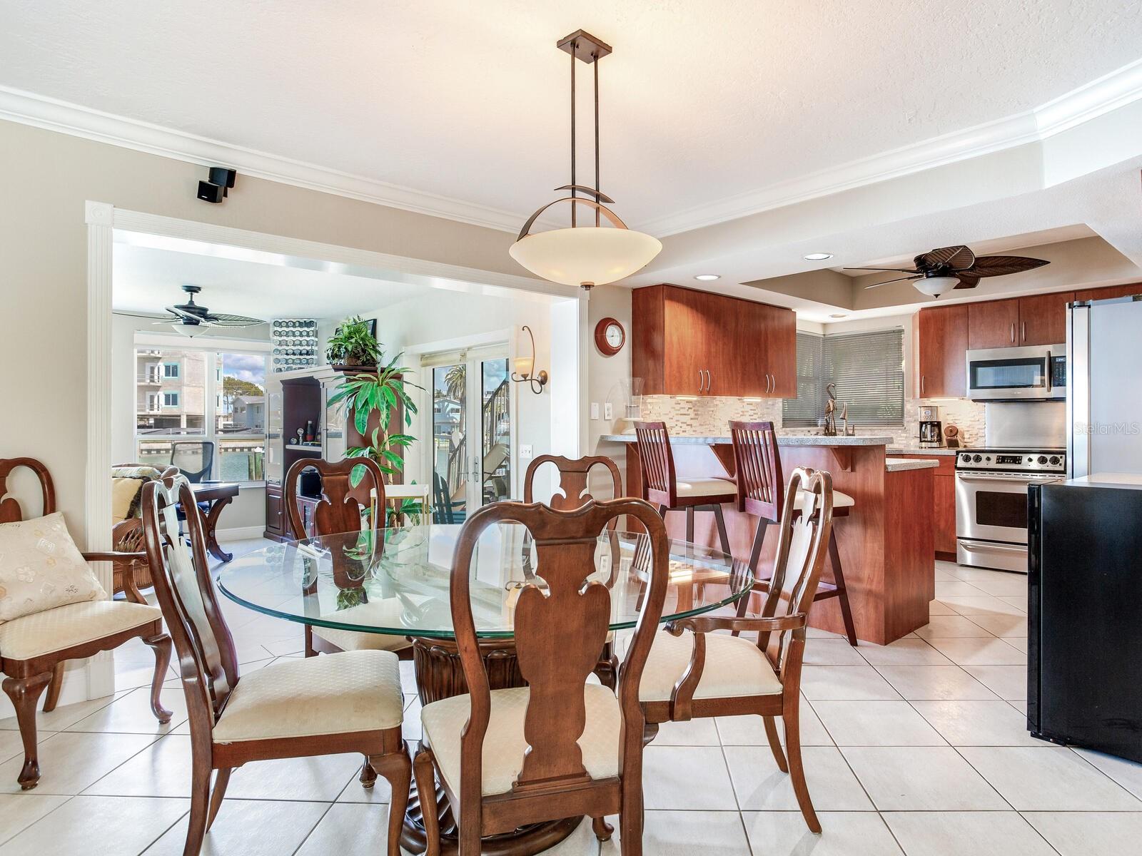 Image 23 of 60 For 210 Dolphin Point B