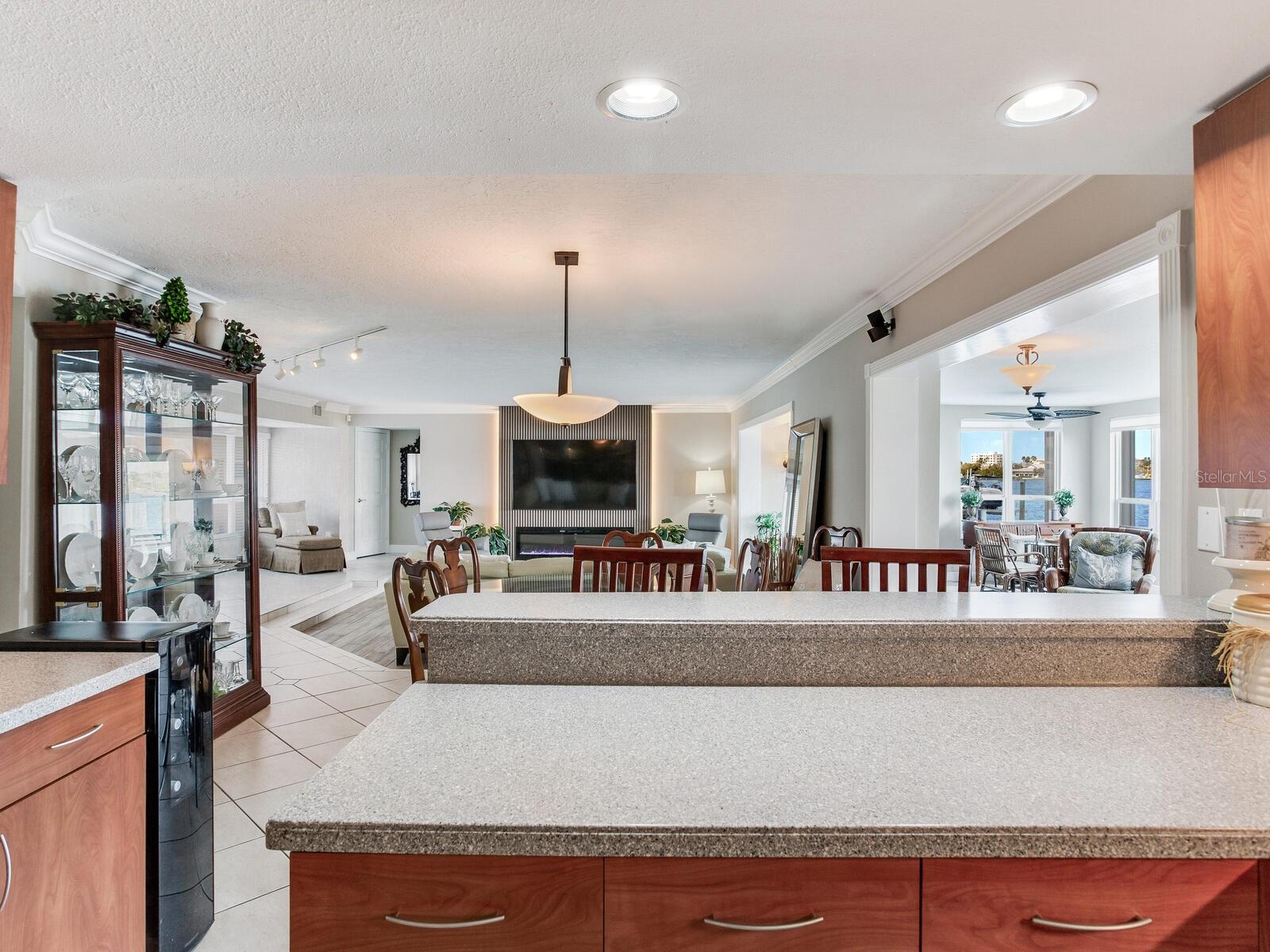 Image 30 of 60 For 210 Dolphin Point B