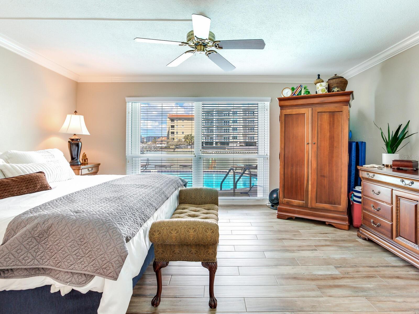 Image 38 of 60 For 210 Dolphin Point B