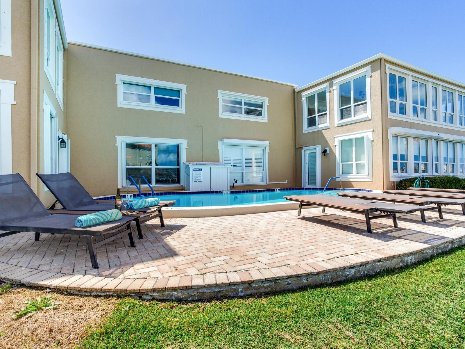 Image 54 of 60 For 210 Dolphin Point B