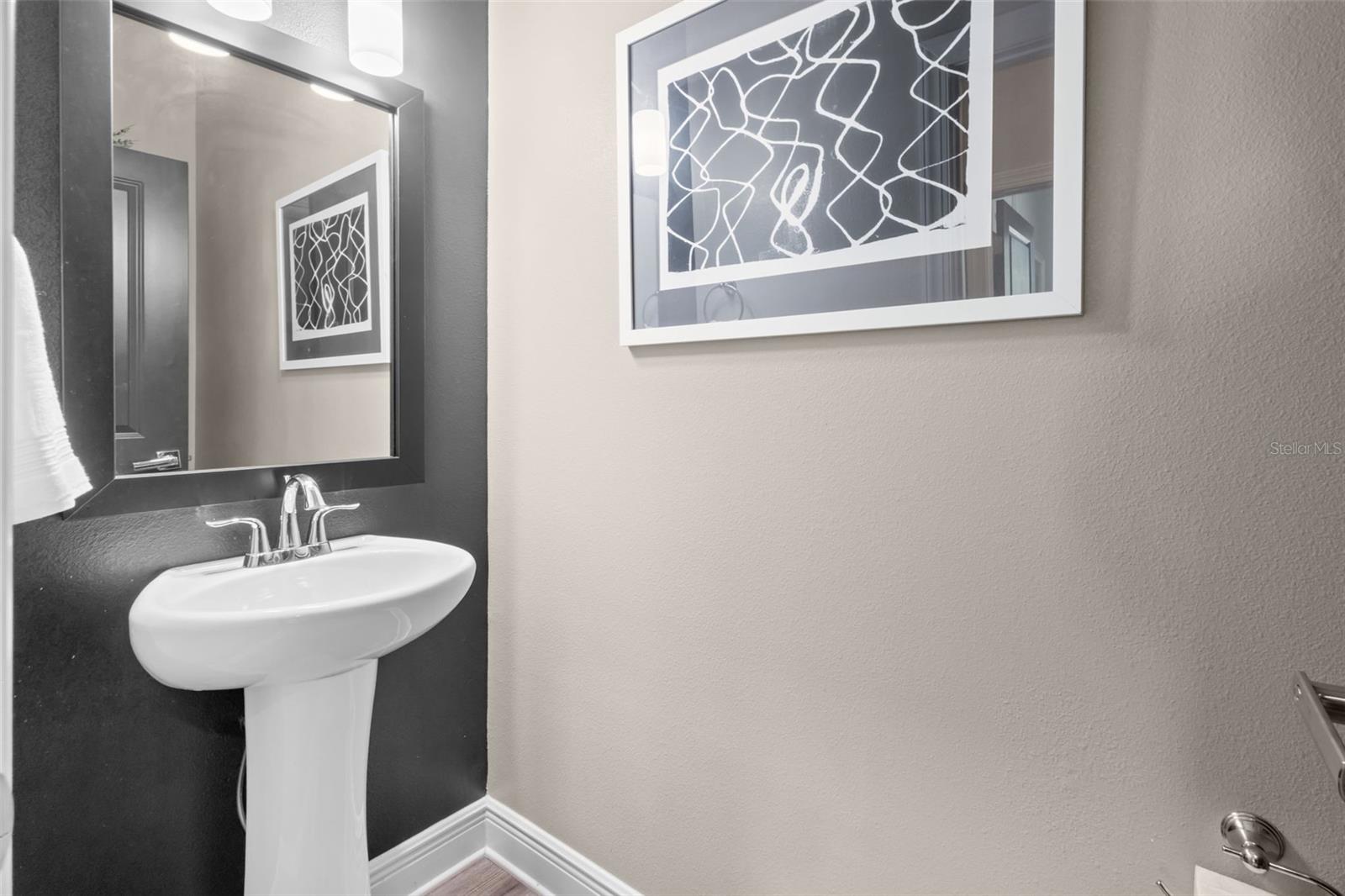 Image 16 of 59 For 14823 Caravan Avenue