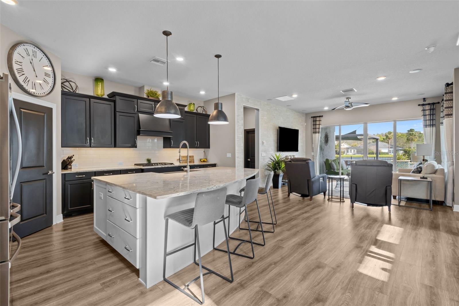 Image 18 of 59 For 14823 Caravan Avenue