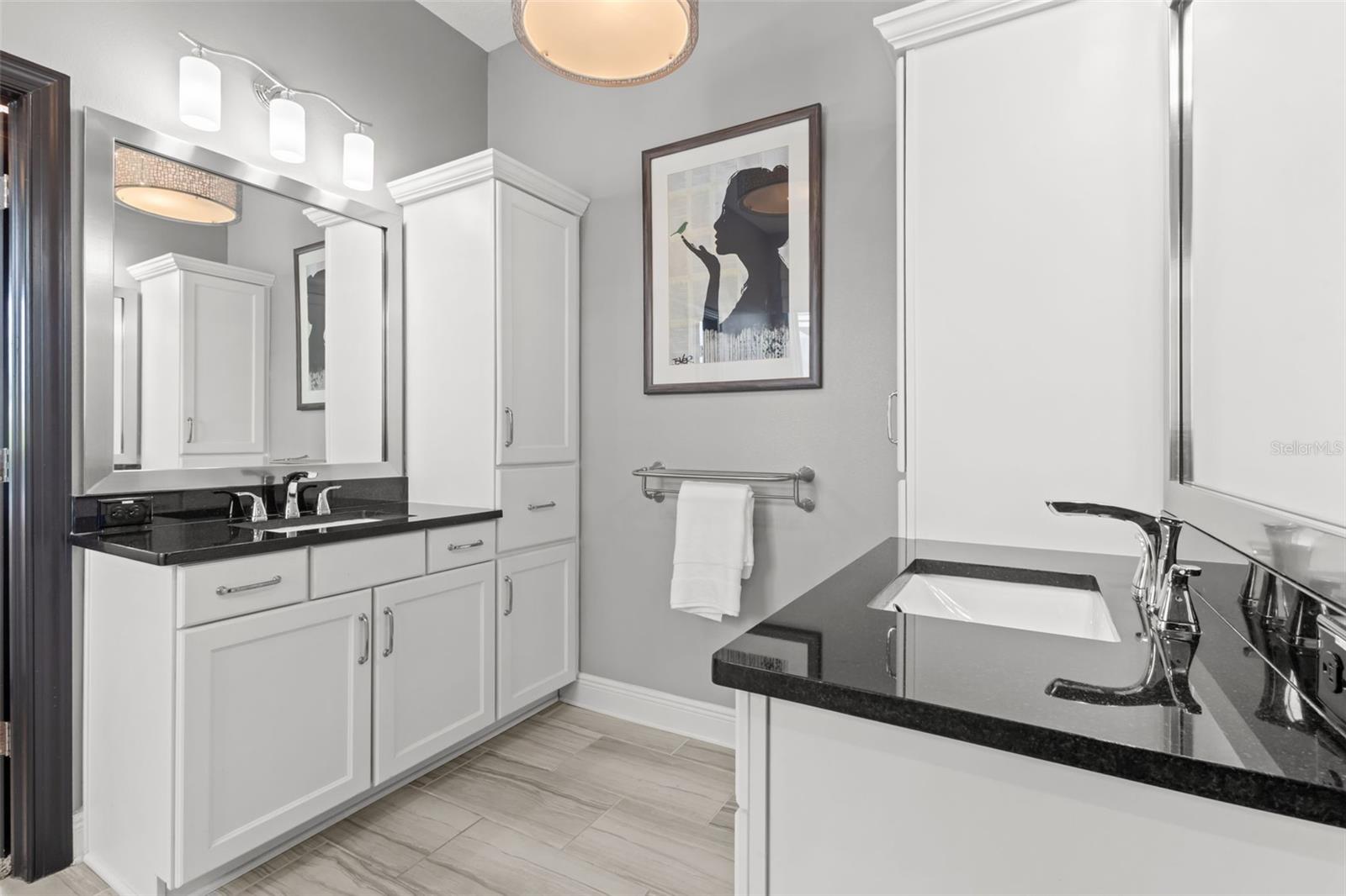 Image 25 of 59 For 14823 Caravan Avenue