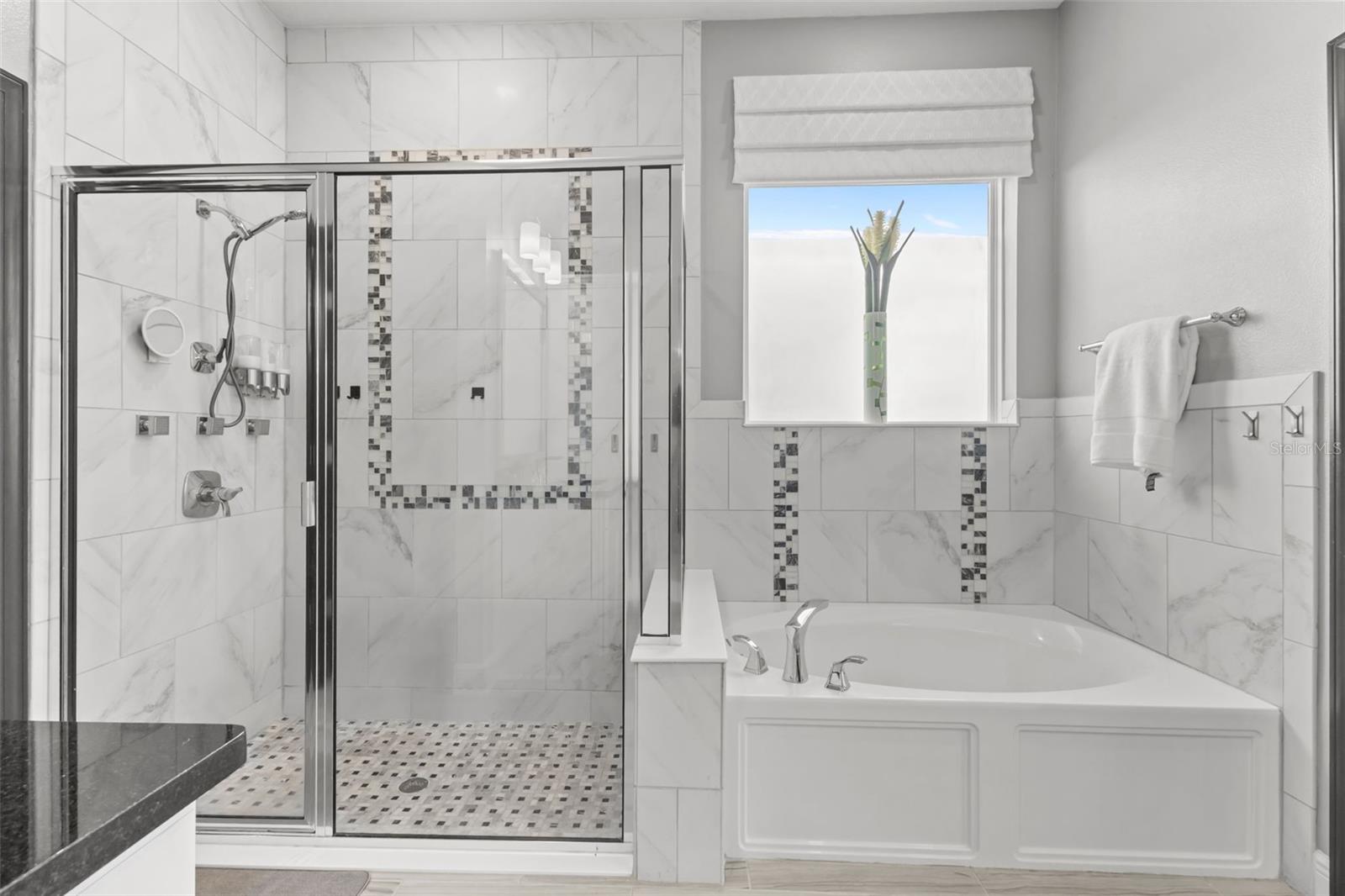 Image 26 of 59 For 14823 Caravan Avenue