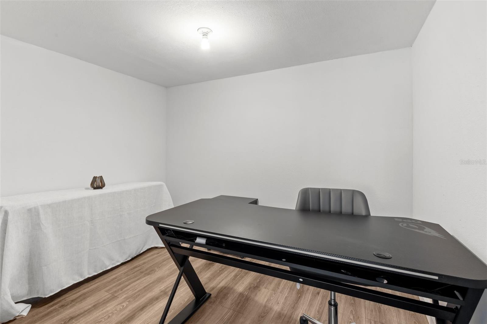 Image 39 of 59 For 14823 Caravan Avenue