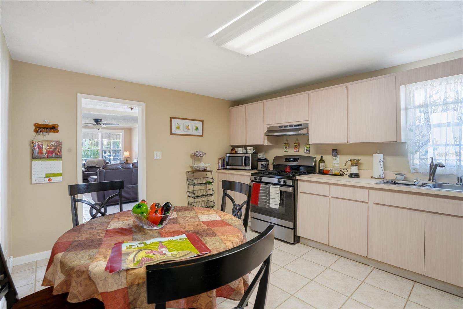 Image 13 of 33 For 2402 Corrine Street