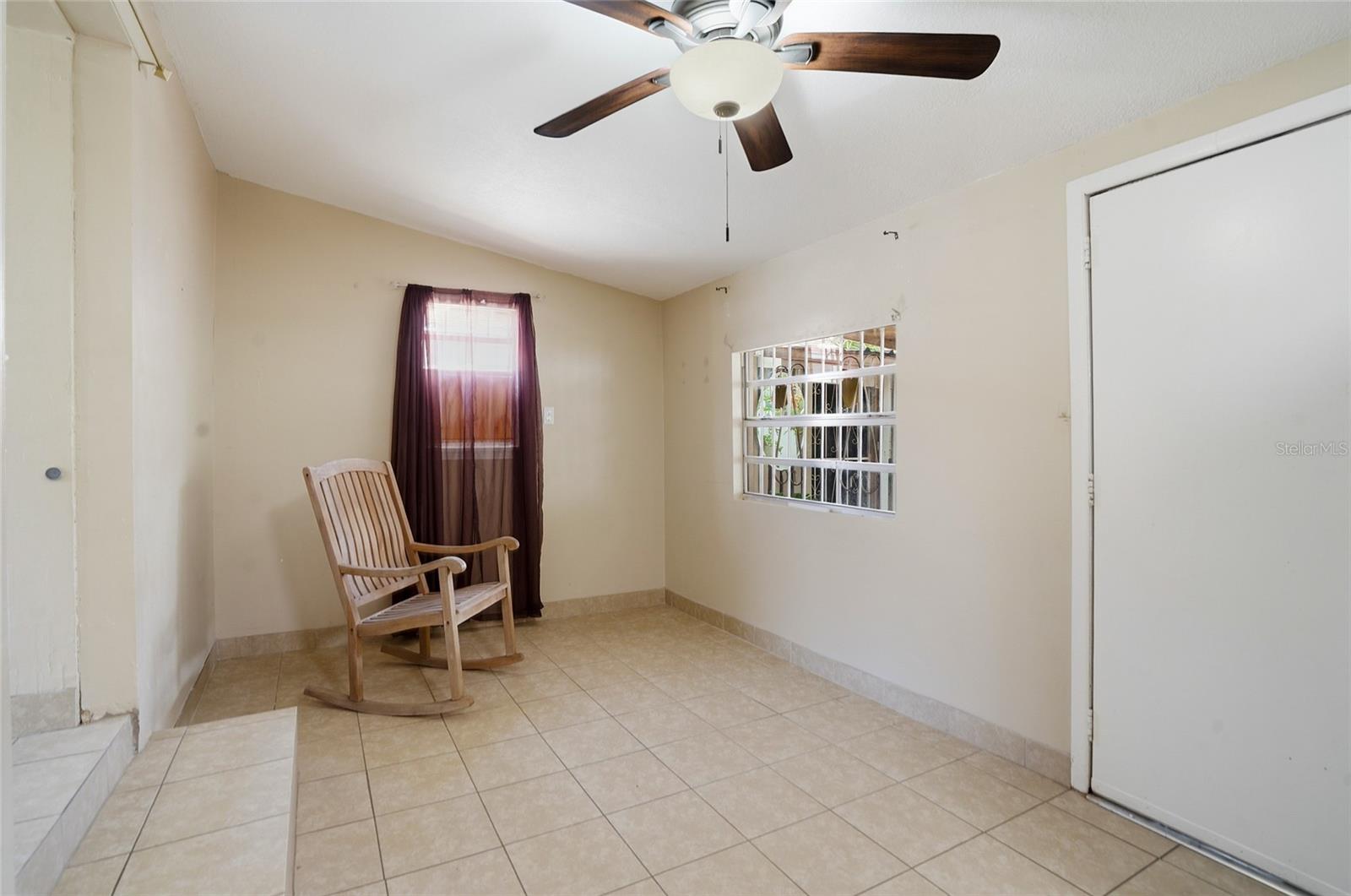 Image 21 of 33 For 2402 Corrine Street