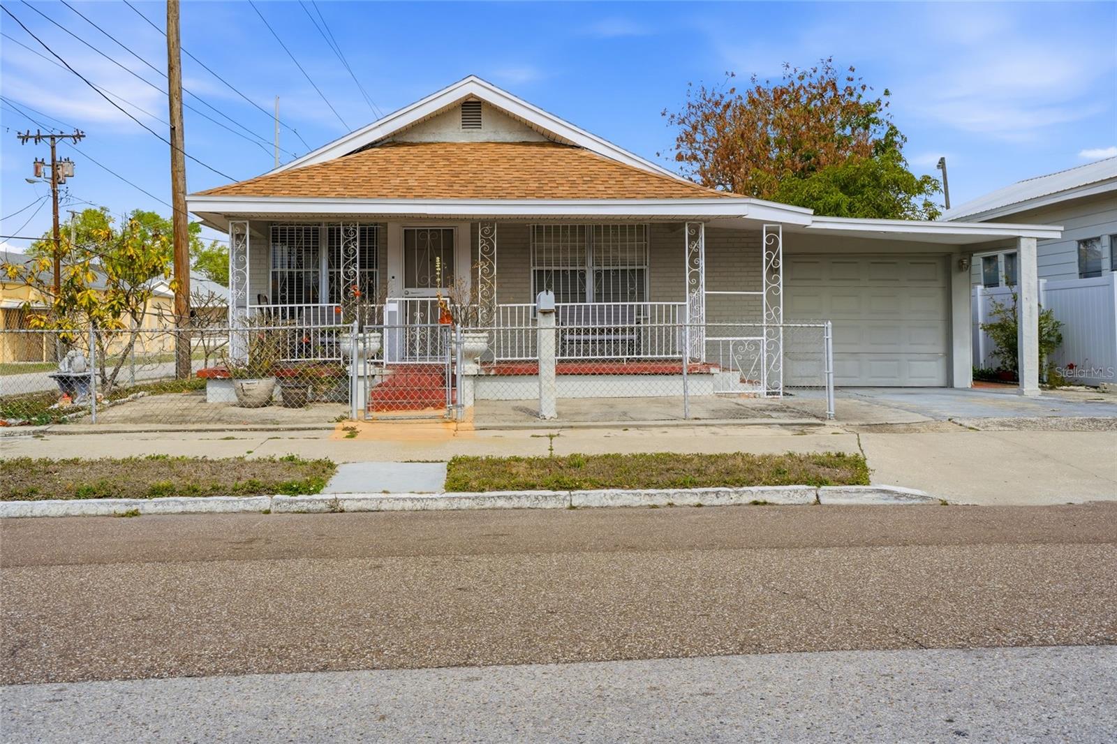 Image 4 of 33 For 2402 Corrine Street