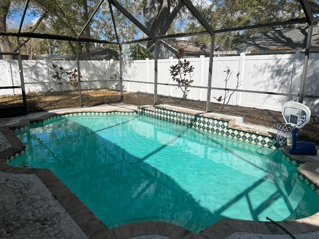 Image 16 of 45 For 200 Arbor Drive W