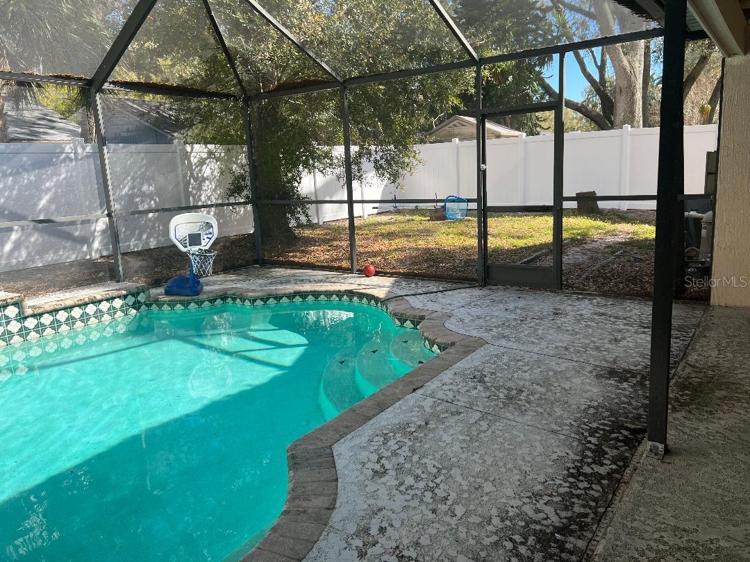 Image 18 of 45 For 200 Arbor Drive W