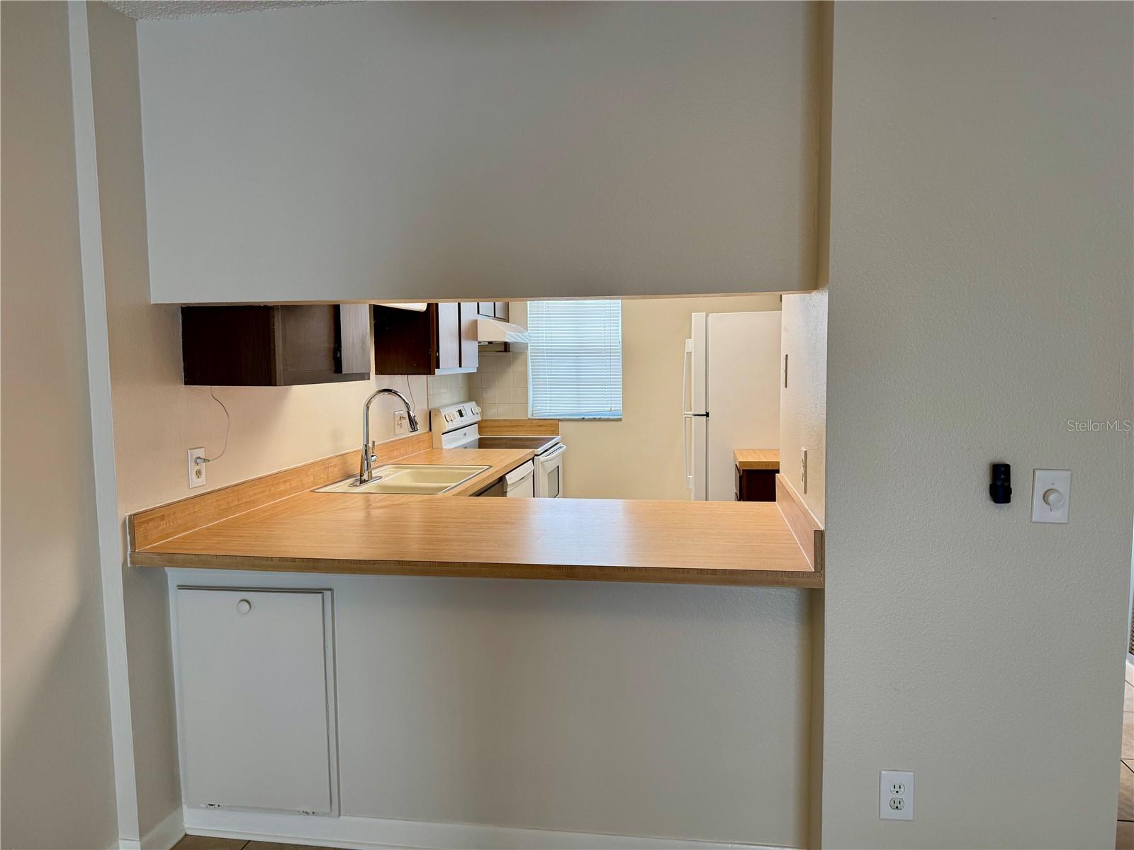 Image 14 of 17 For 3819 Oak Drive I42