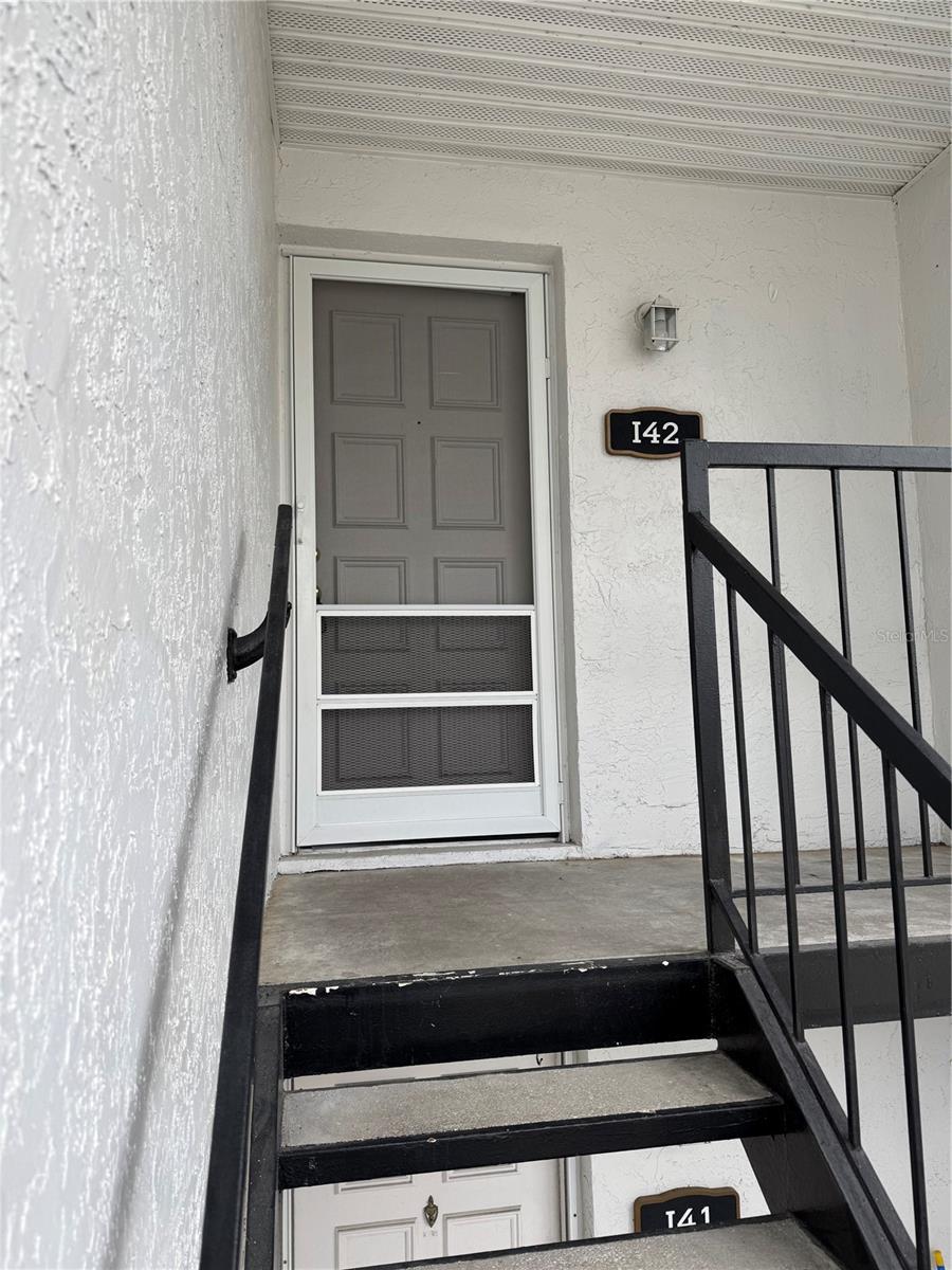 Image 2 of 17 For 3819 Oak Drive I42