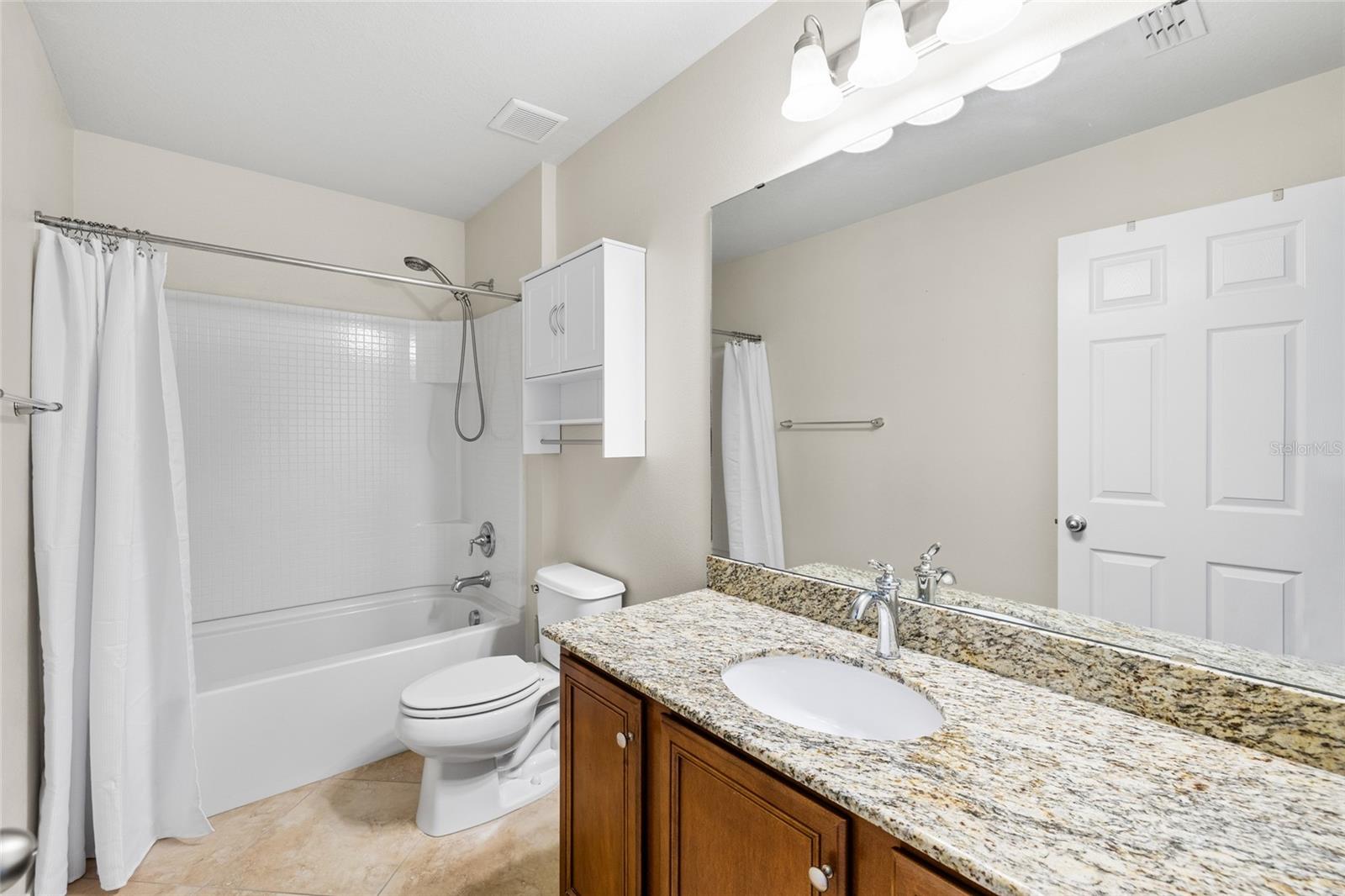 Image 11 of 32 For 9207 English Oaks Lane