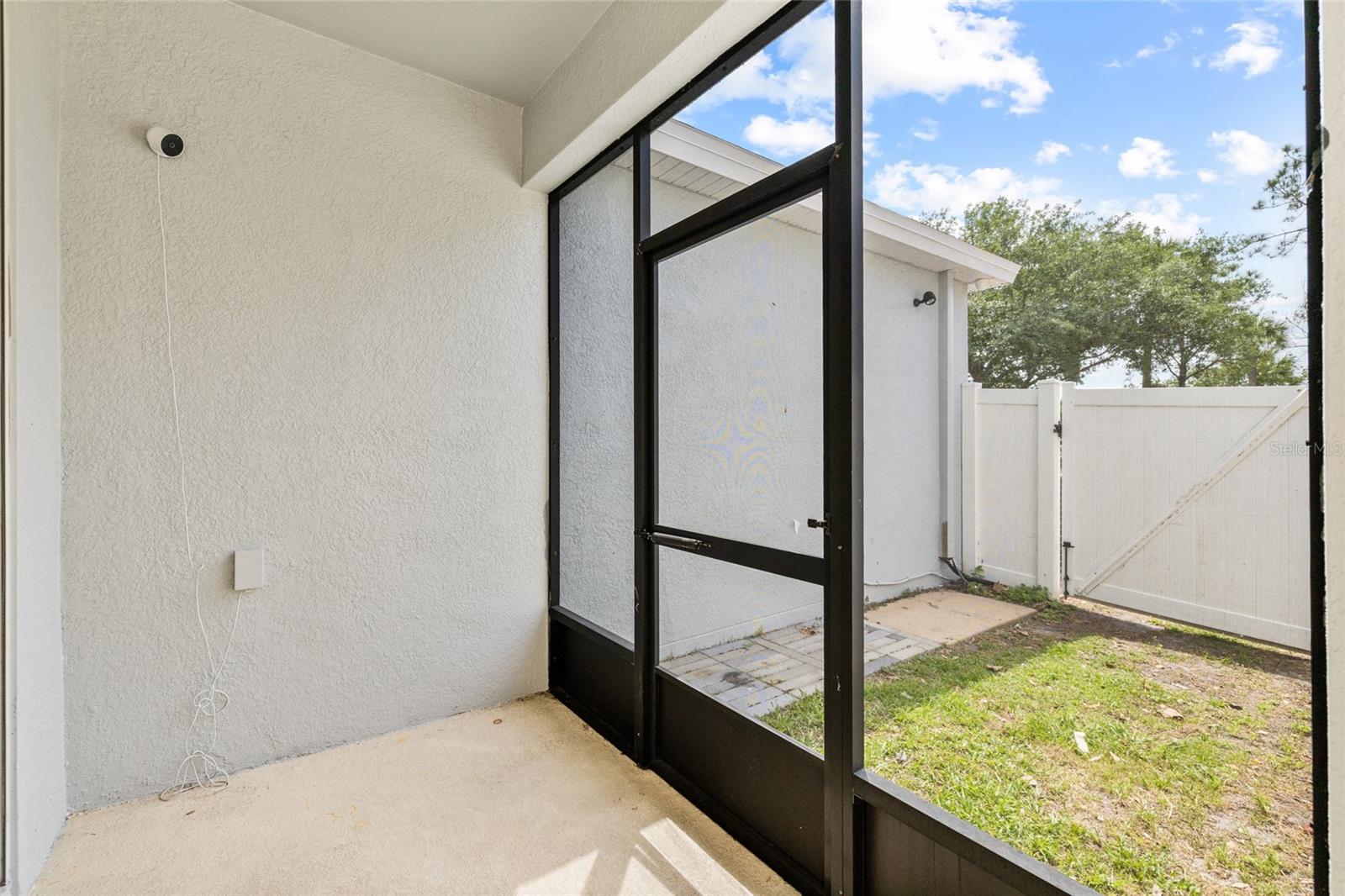 Image 14 of 32 For 9207 English Oaks Lane