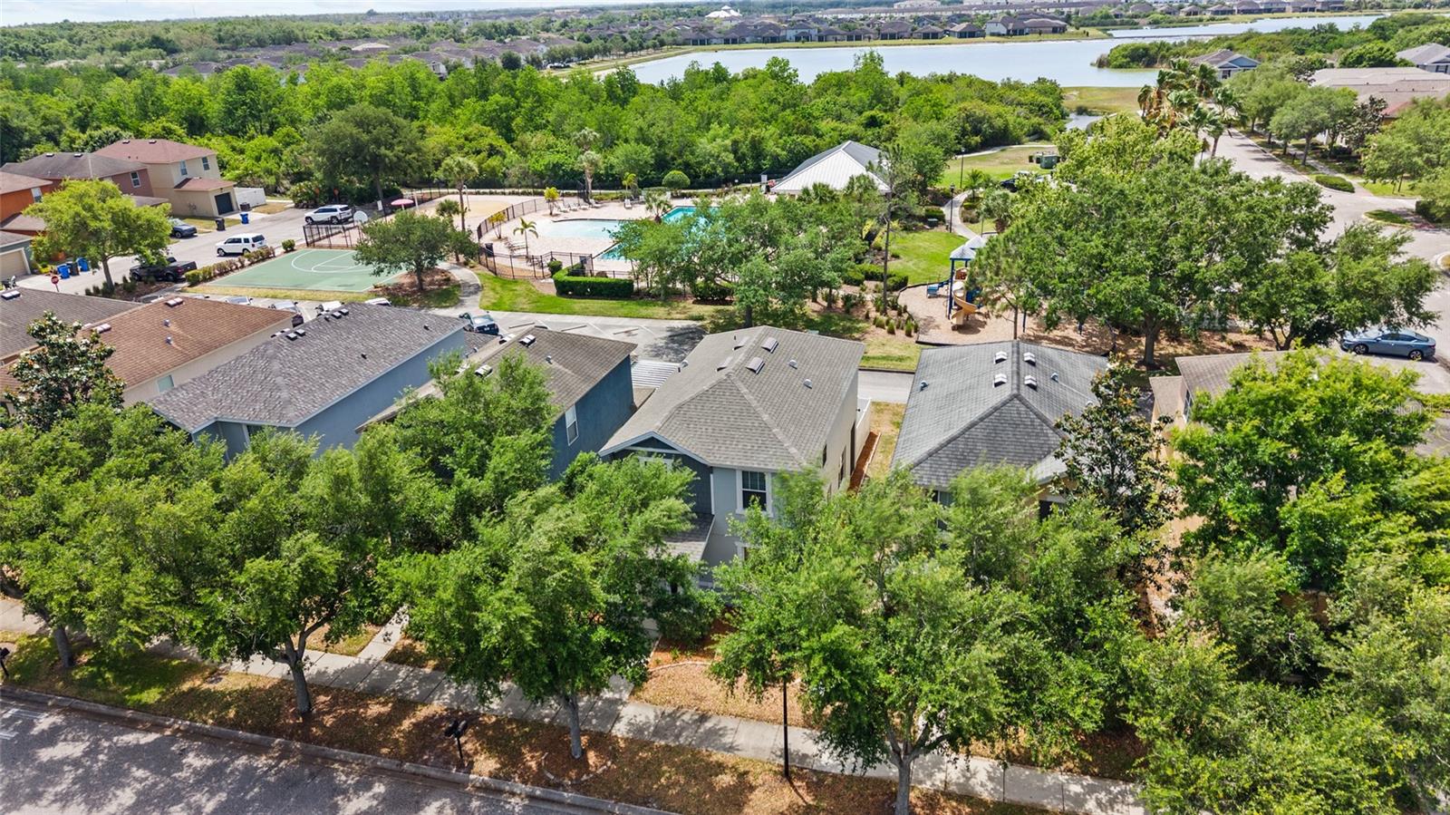 Image 28 of 32 For 9207 English Oaks Lane