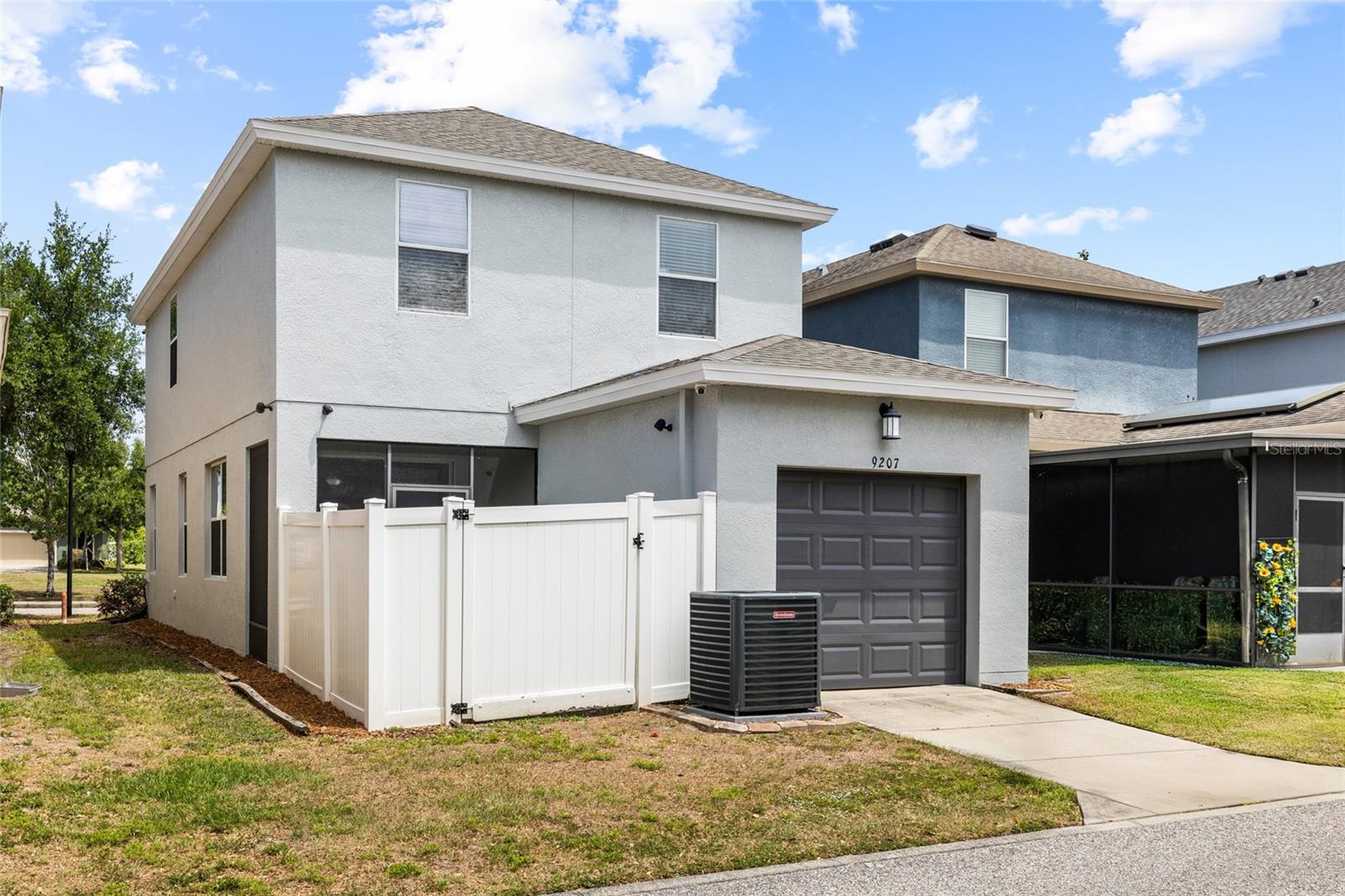 Image 7 of 32 For 9207 English Oaks Lane