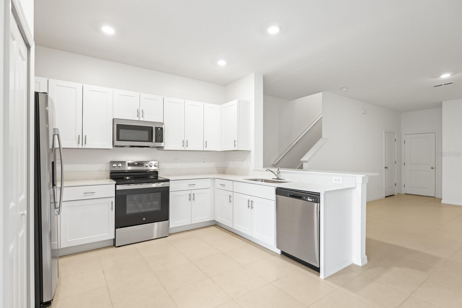 Image 10 of 30 For 2642 Sunray Venus Way