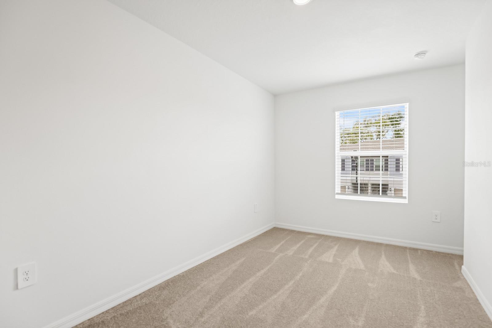 Image 24 of 30 For 2642 Sunray Venus Way