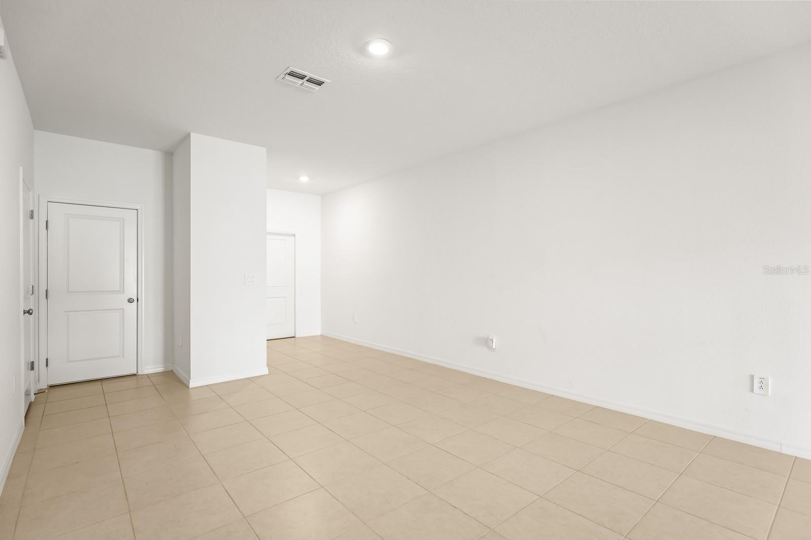 Image 6 of 30 For 2642 Sunray Venus Way