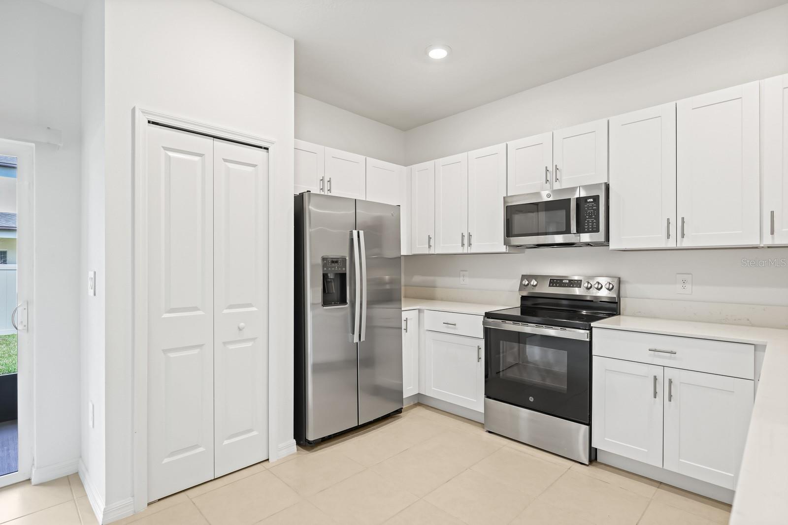 Image 9 of 30 For 2642 Sunray Venus Way